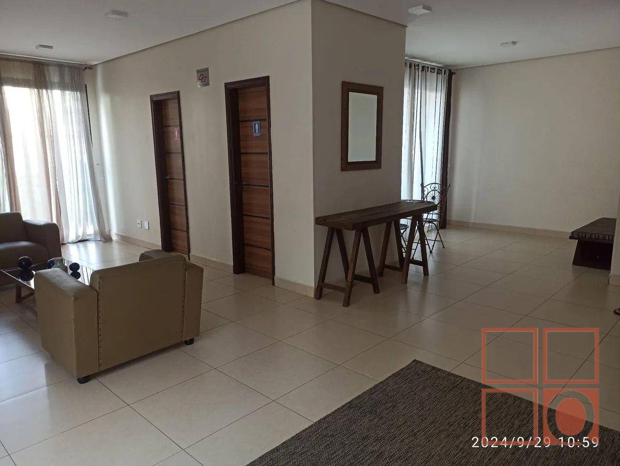 Apartamento à venda com 3 quartos, 80m² - Foto 1