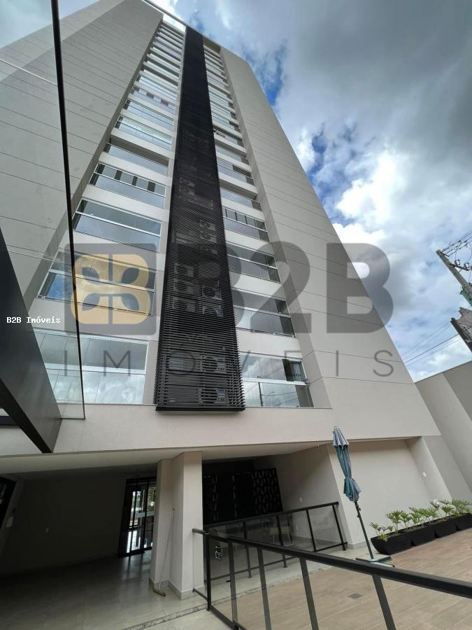 Apartamento à venda com 2 quartos, 71m² - Foto 1