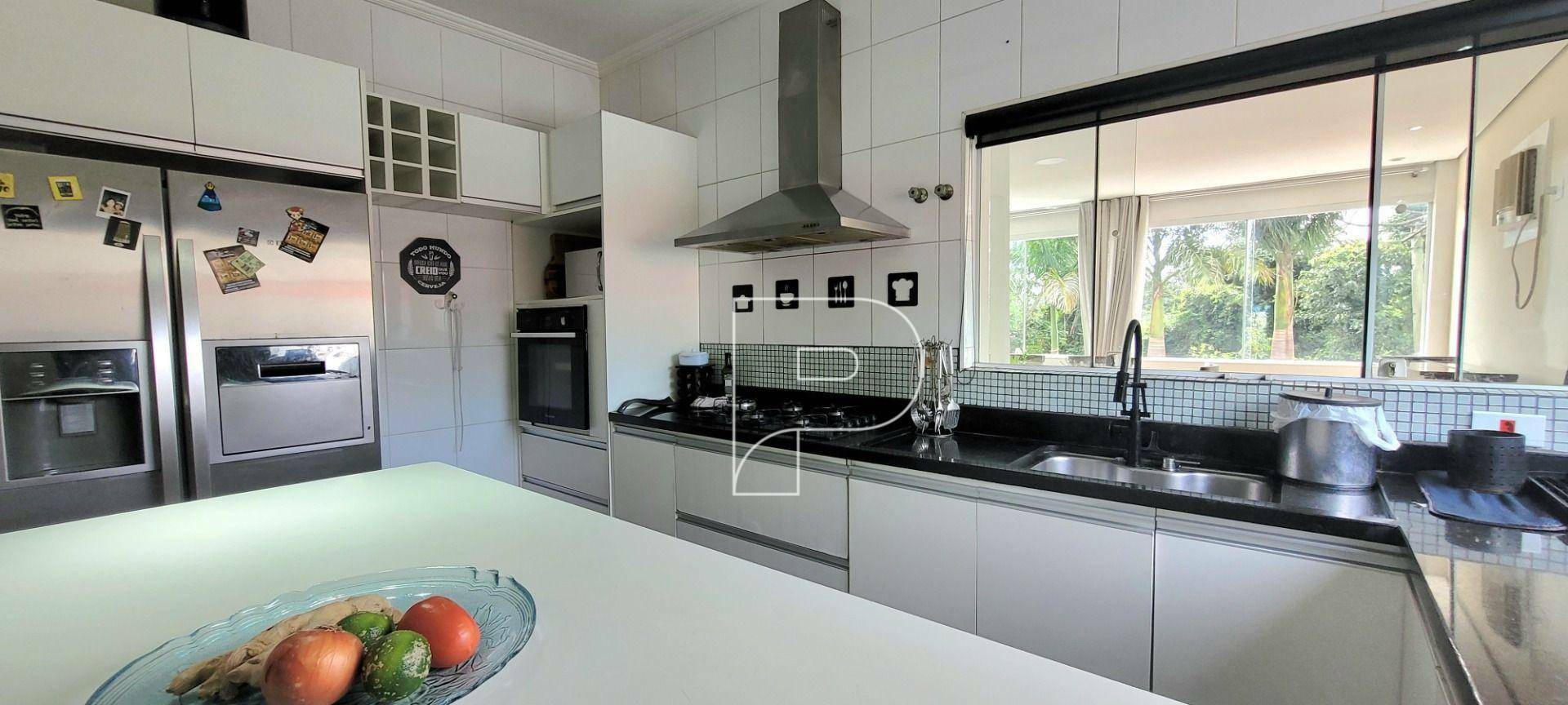 Casa de Condomínio à venda e aluguel com 4 quartos, 330m² - Foto 22