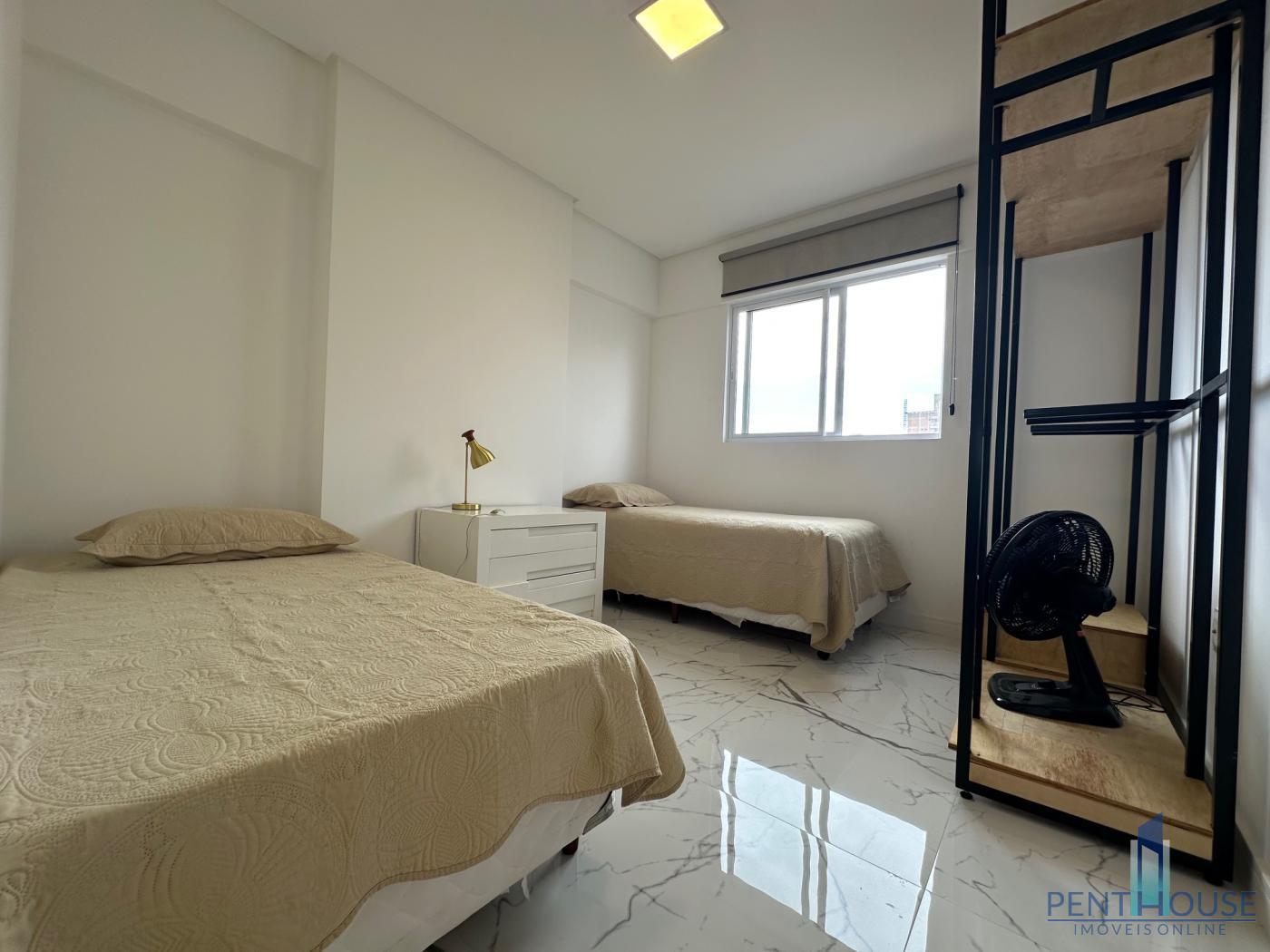 Apartamento para alugar com 2 quartos, 67m² - Foto 12