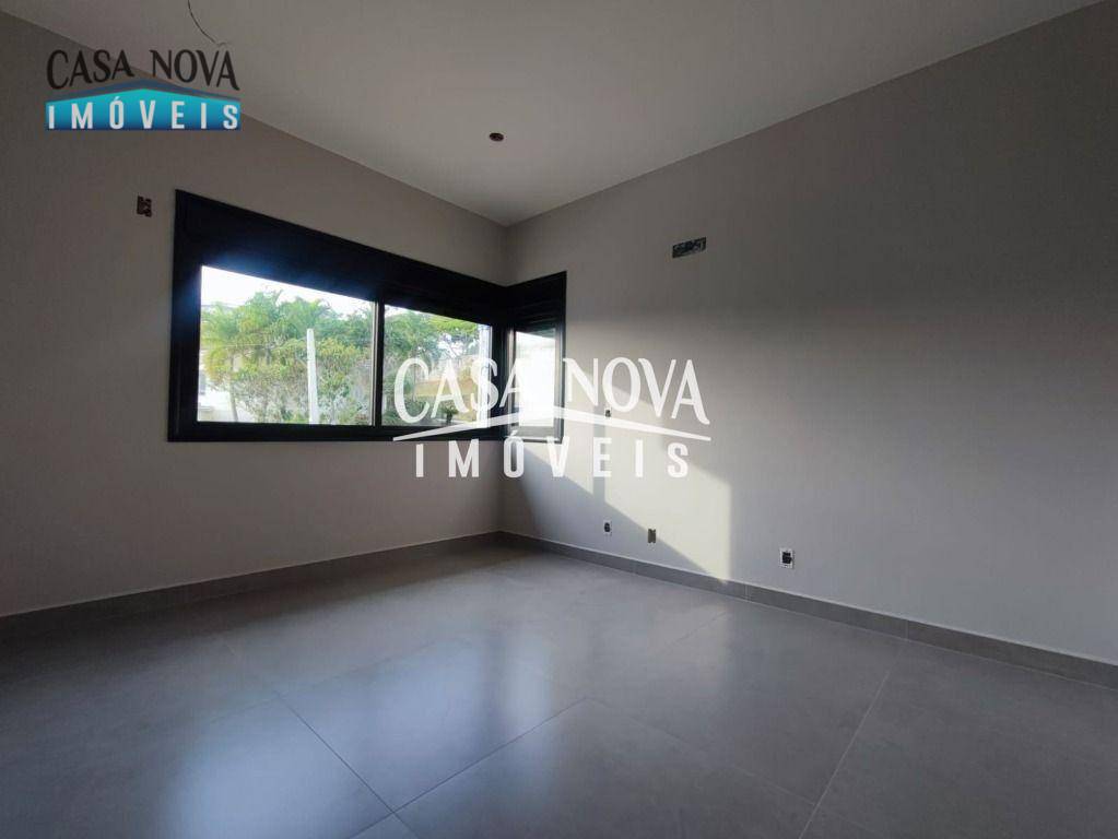 Casa de Condomínio à venda com 4 quartos, 397m² - Foto 18