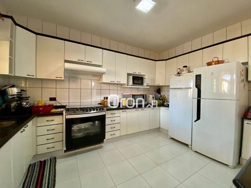 Sobrado à venda com 5 quartos, 420m² - Foto 10