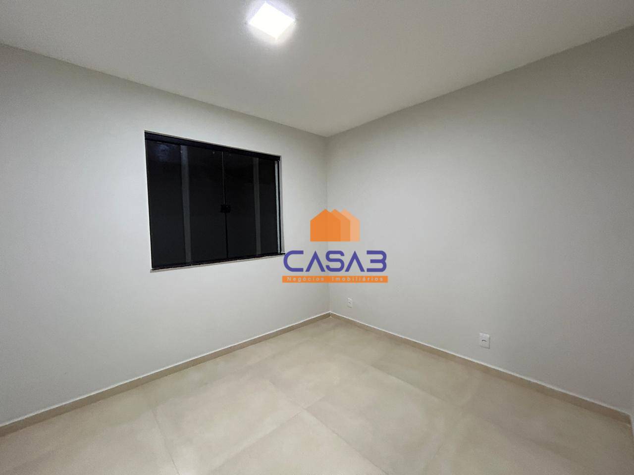 Casa à venda com 2 quartos, 65m² - Foto 9