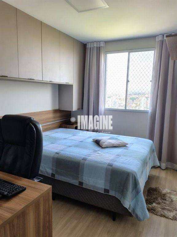 Apartamento à venda com 2 quartos, 40m² - Foto 11