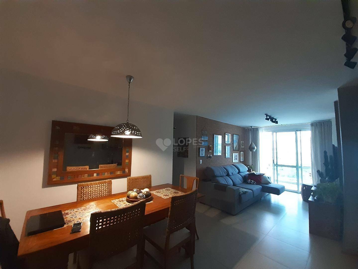 Apartamento à venda com 3 quartos, 124m² - Foto 2