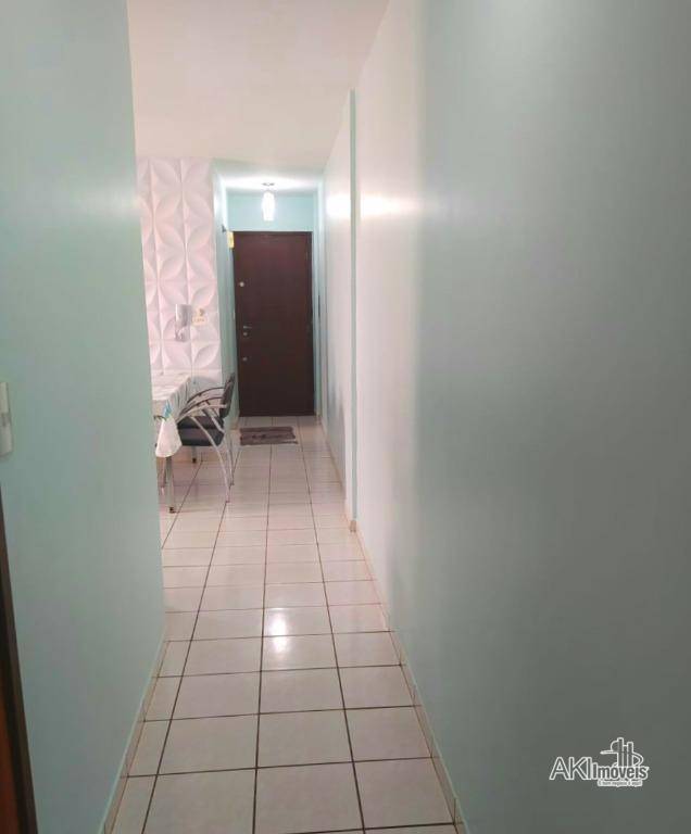 Apartamento à venda com 2 quartos, 66m² - Foto 3