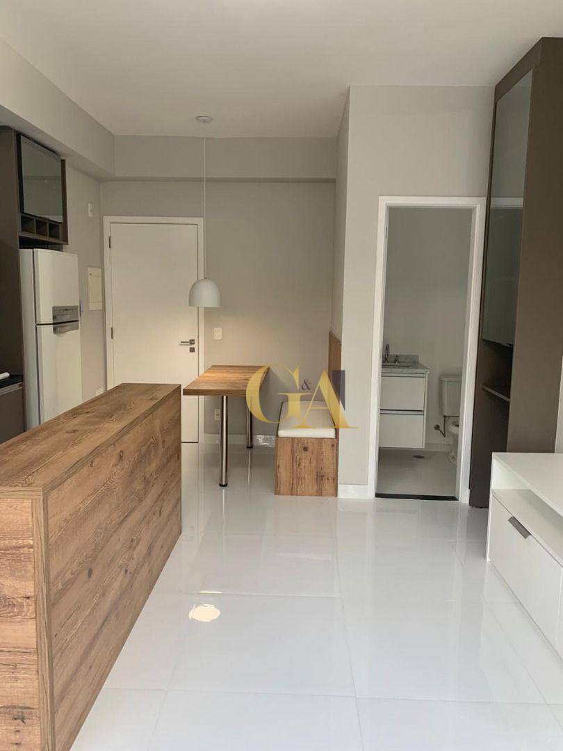 Apartamento para alugar com 1 quarto, 50m² - Foto 8