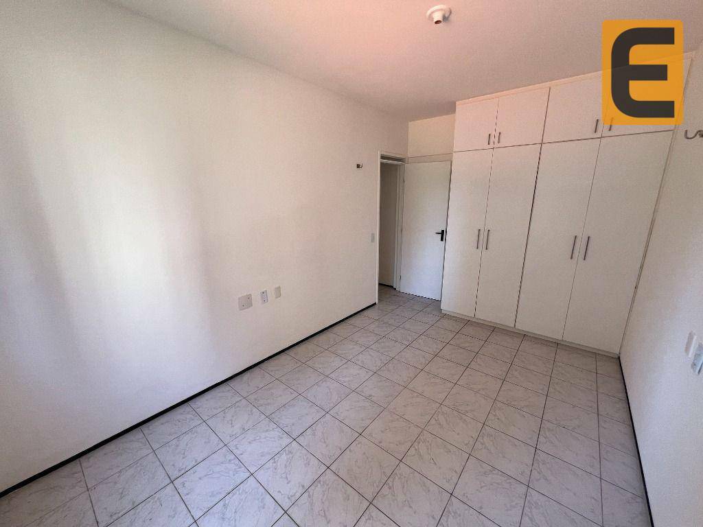 Apartamento à venda com 3 quartos, 125m² - Foto 9