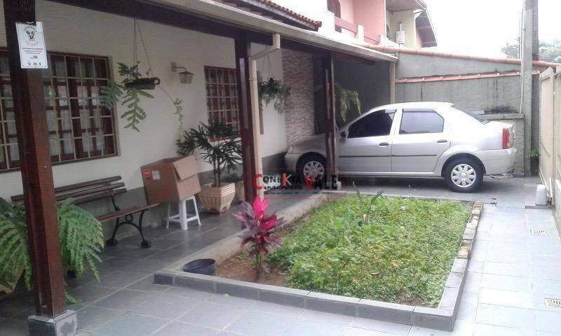 Sobrado à venda com 4 quartos, 280m² - Foto 1