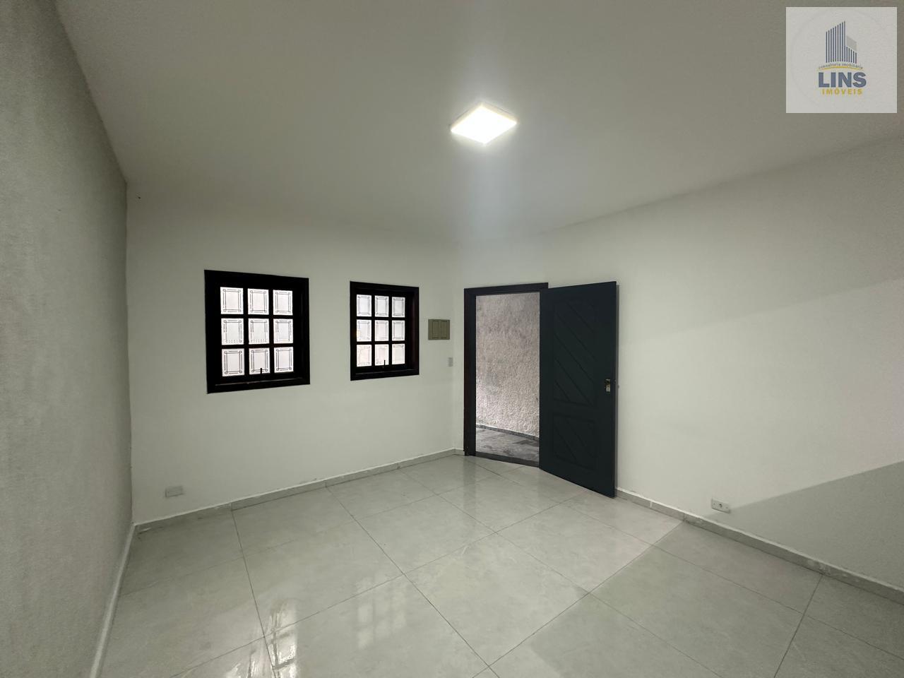 Casa à venda com 3 quartos, 128m² - Foto 3