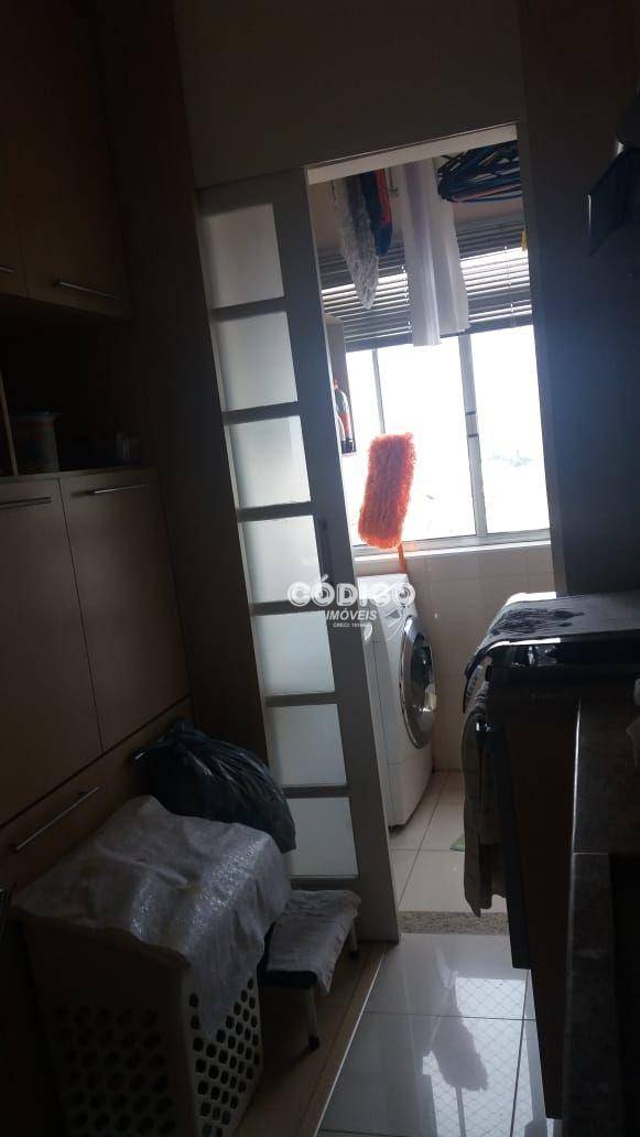 Apartamento à venda com 2 quartos, 72m² - Foto 14