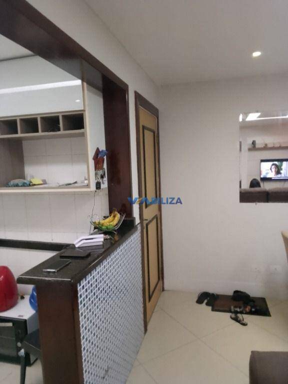 Apartamento à venda com 3 quartos, 94m² - Foto 8