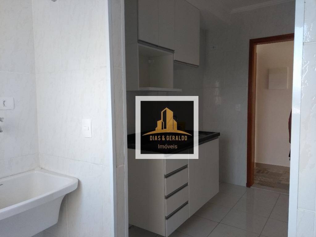 Apartamento à venda com 2 quartos, 63m² - Foto 7