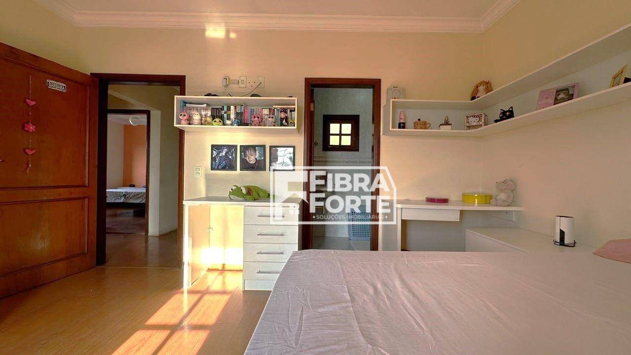 Casa à venda com 4 quartos, 287m² - Foto 37