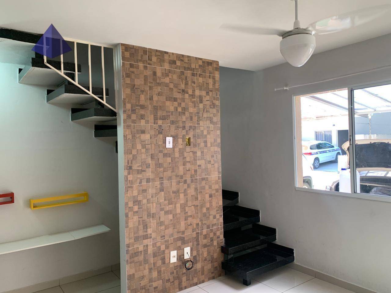 Sobrado à venda com 2 quartos, 64m² - Foto 1