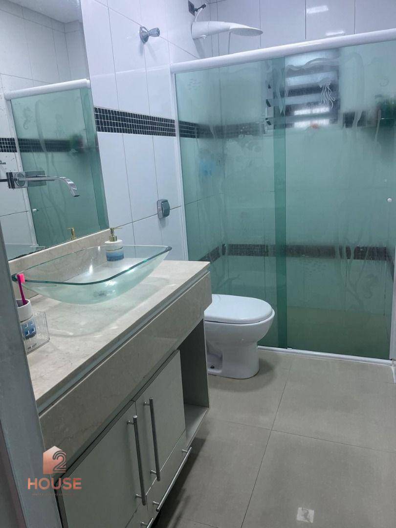 Casa, 3 quartos, 220 m² - Foto 3