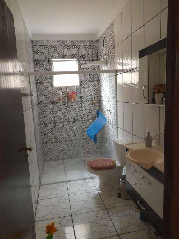 Casa à venda com 2 quartos, 300m² - Foto 8