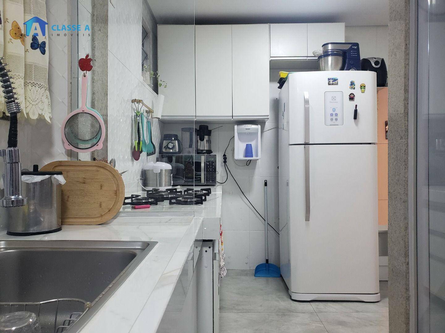 Apartamento à venda com 2 quartos, 75m² - Foto 17