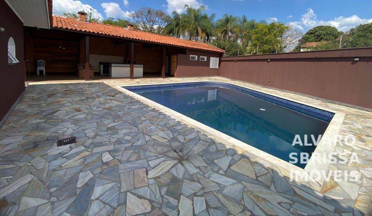 Casa à venda e aluguel com 4 quartos, 700m² - Foto 1