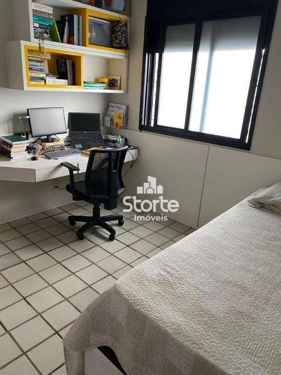 Apartamento à venda com 4 quartos, 270m² - Foto 9