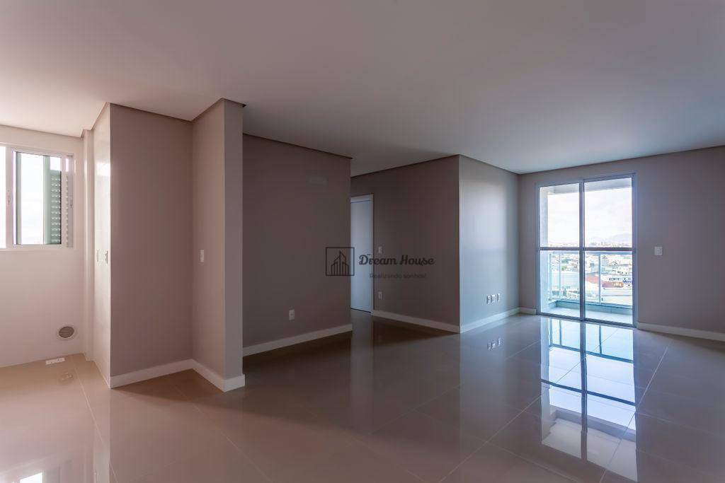 Apartamento à venda com 2 quartos, 73m² - Foto 3