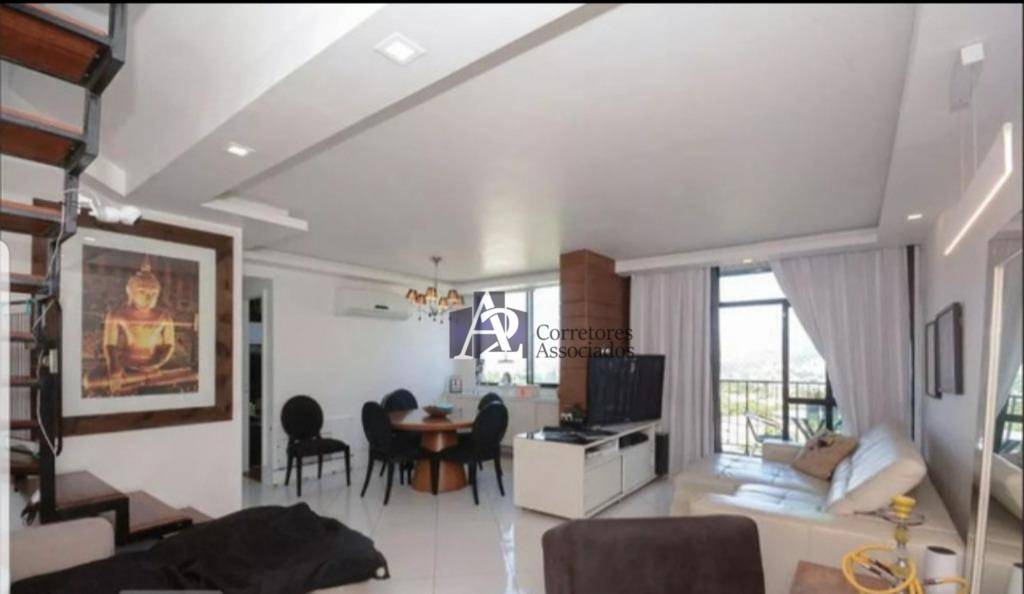 Cobertura à venda com 3 quartos, 200m² - Foto 1