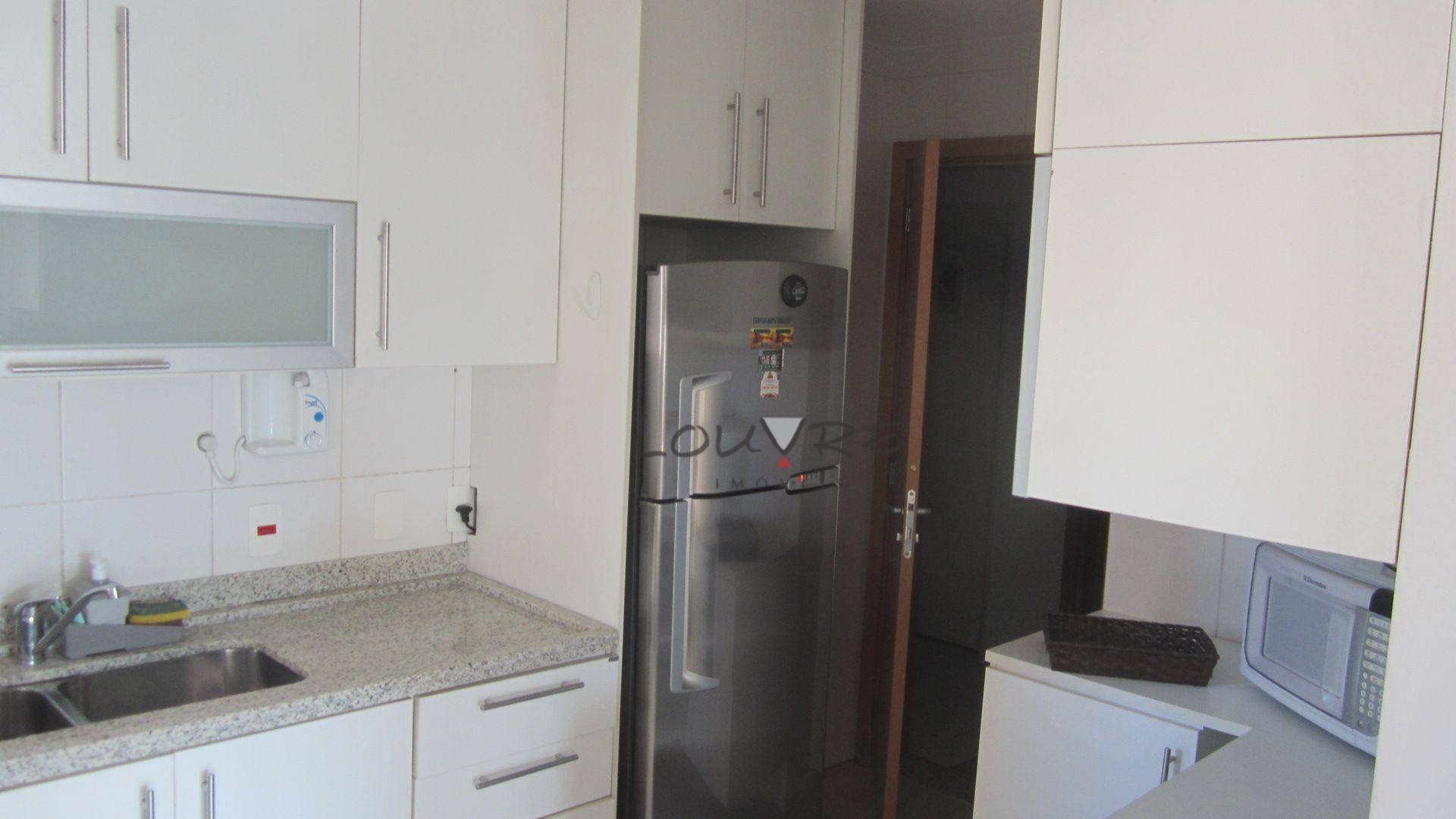 Apartamento para alugar com 3 quartos, 94m² - Foto 8