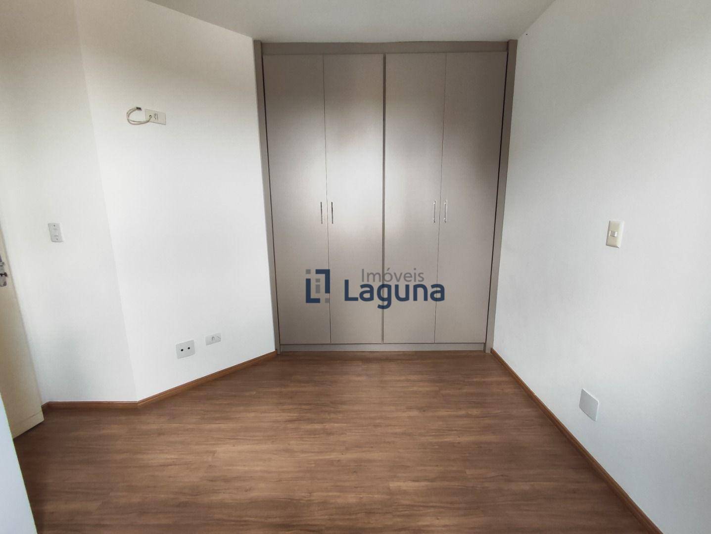 Apartamento para alugar com 3 quartos, 101m² - Foto 28