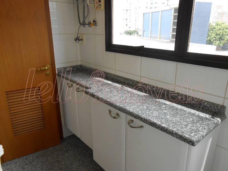 Apartamento para alugar com 3 quartos, 120m² - Foto 18