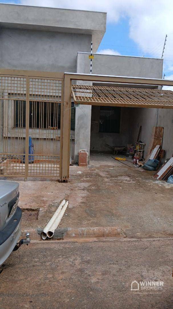 Casa à venda com 3 quartos, 126m² - Foto 1