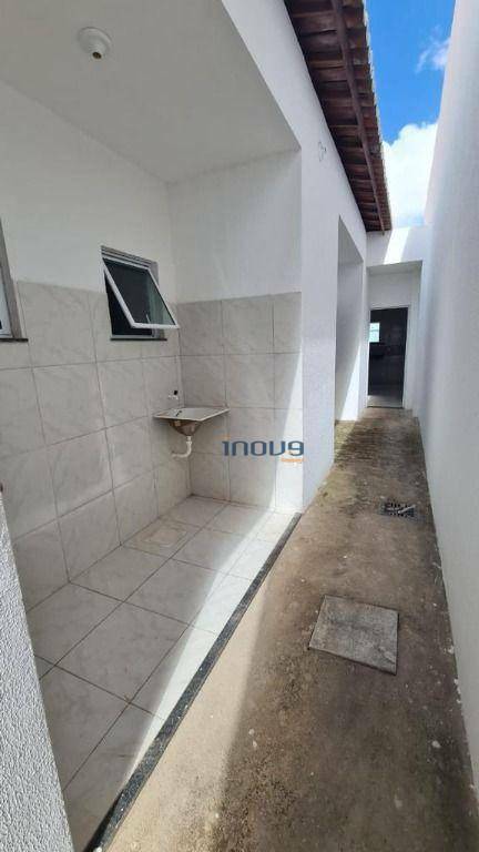 Casa à venda com 3 quartos, 91m² - Foto 4