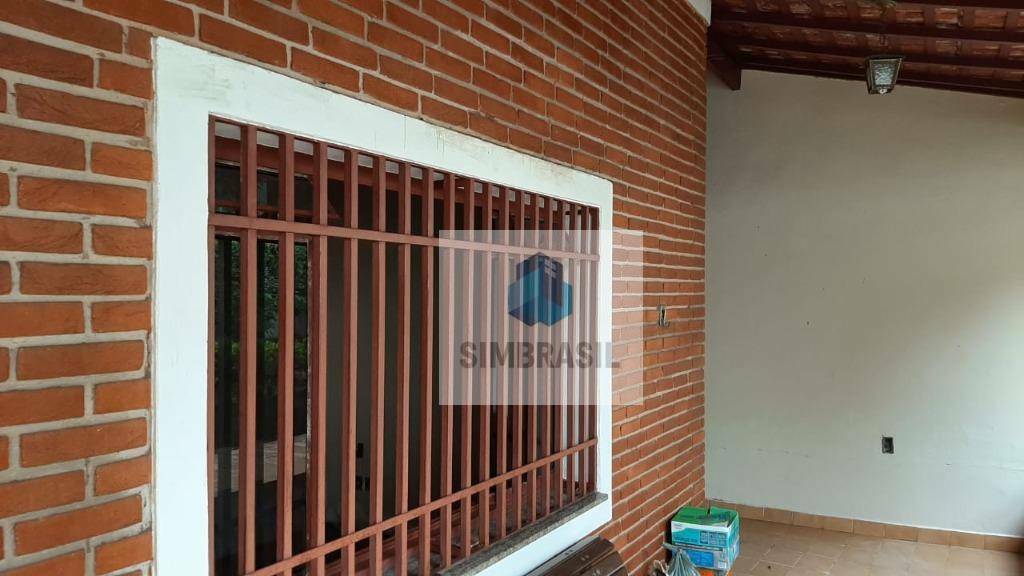 Casa à venda com 2 quartos, 147m² - Foto 4