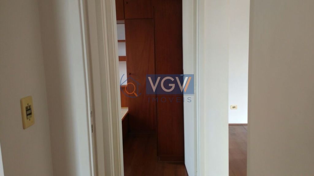 Apartamento à venda com 2 quartos, 60m² - Foto 5