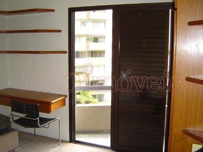 Apartamento para alugar com 4 quartos, 140m² - Foto 5