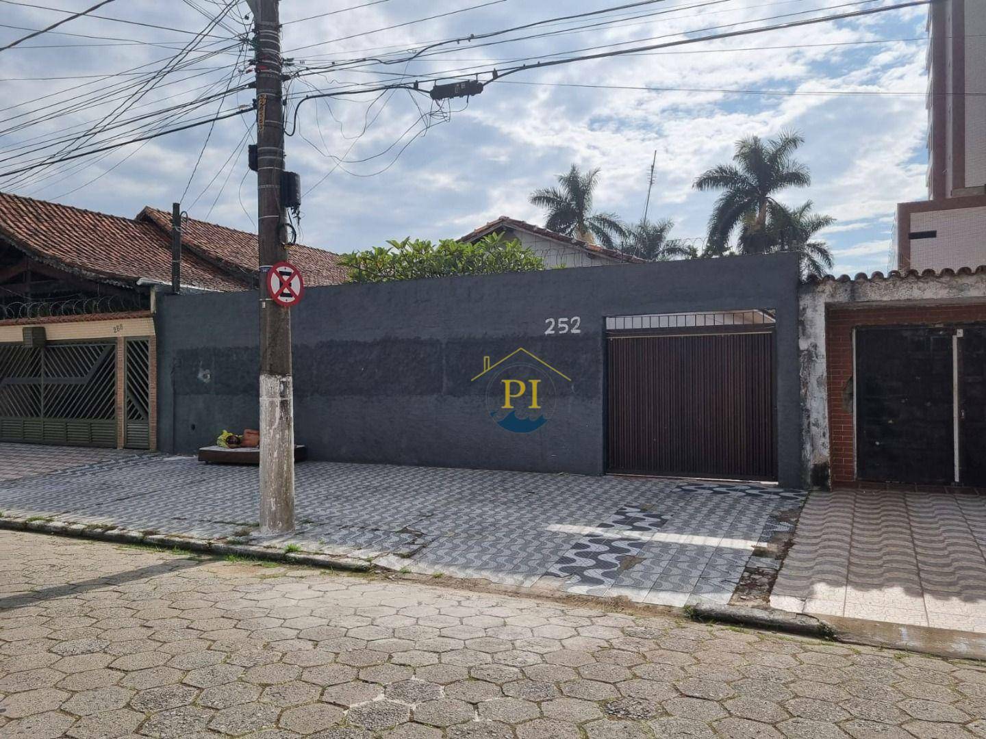 Casa para alugar com 3 quartos, 162m² - Foto 1