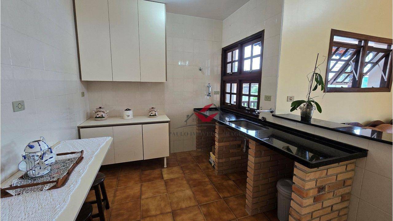 Casa à venda com 4 quartos, 261m² - Foto 30