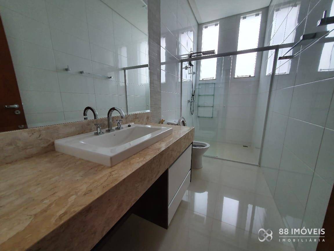 Casa de Condomínio à venda com 3 quartos, 212m² - Foto 18