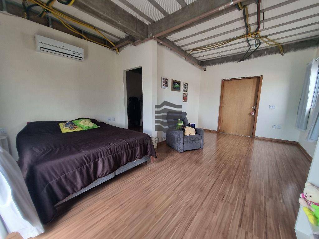 Casa à venda com 5 quartos, 360m² - Foto 8