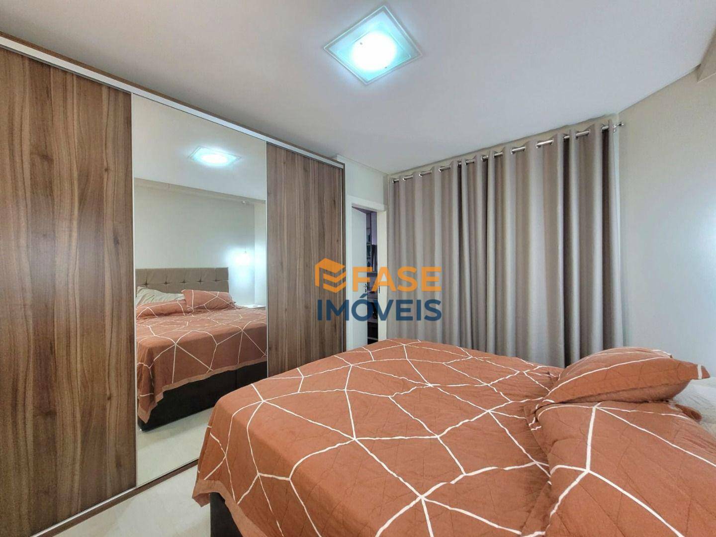 Apartamento à venda com 4 quartos, 157m² - Foto 26