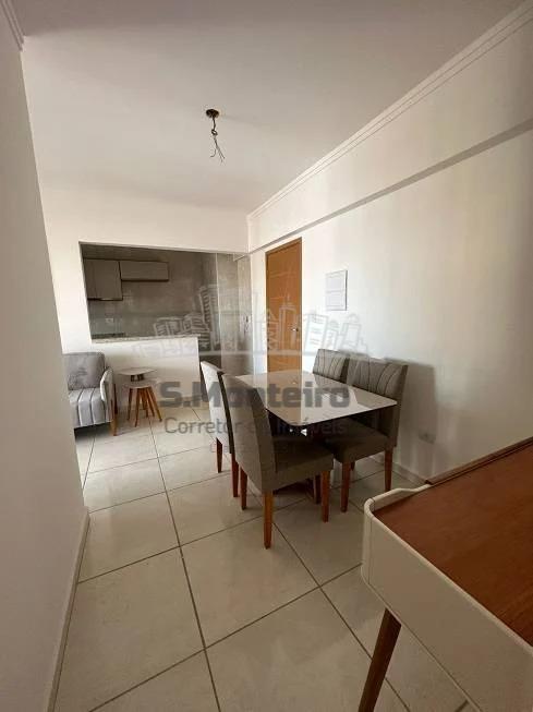 Apartamento à venda com 2 quartos, 72m² - Foto 3