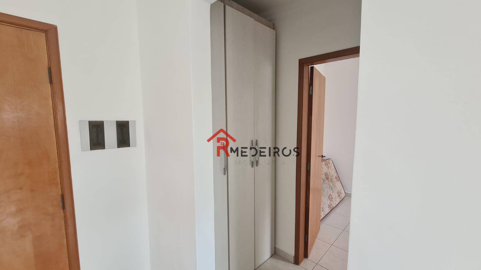 Apartamento à venda com 1 quarto, 45m² - Foto 9