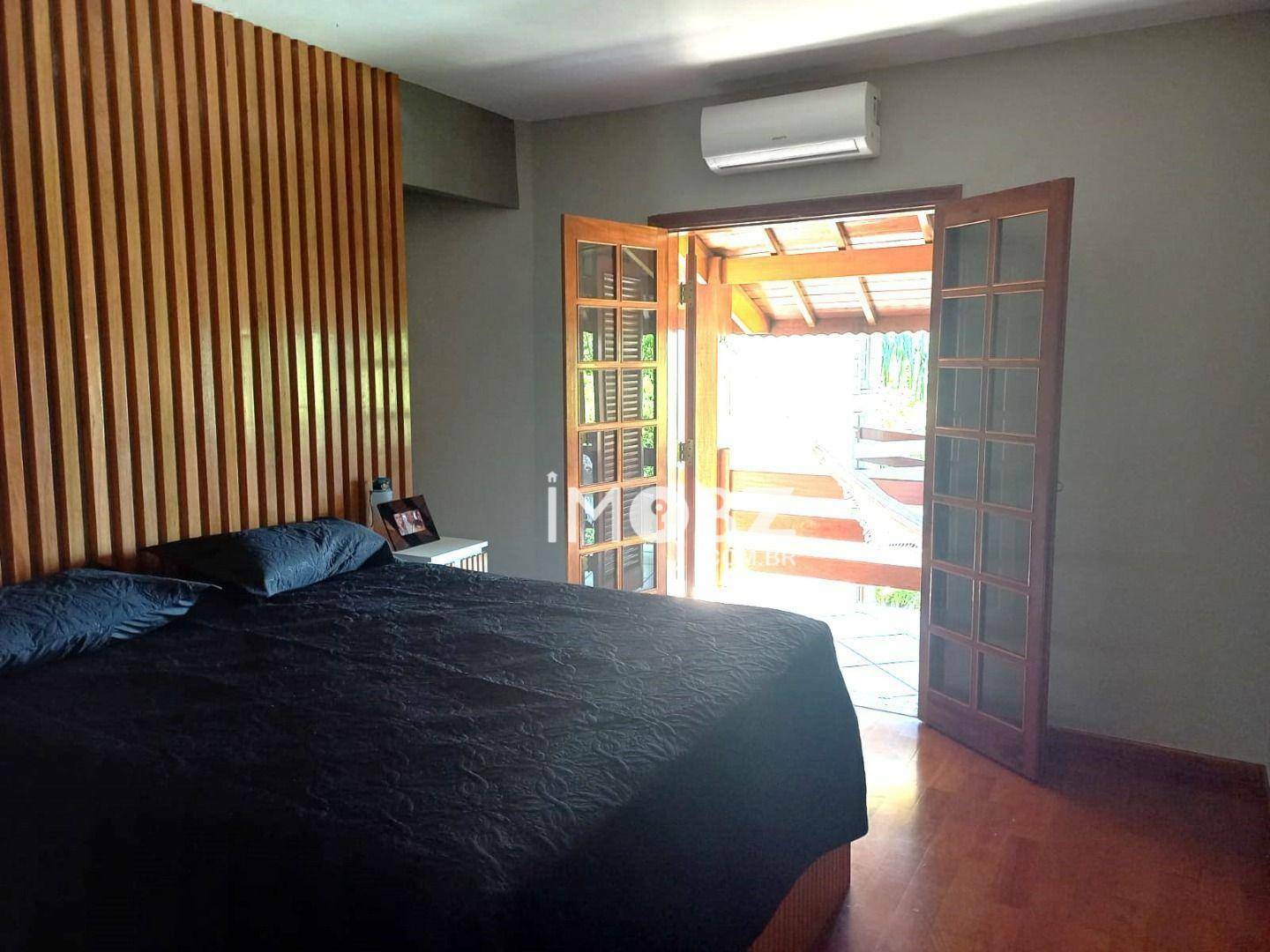 Casa à venda com 4 quartos, 450m² - Foto 14