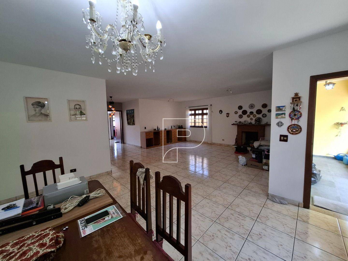 Casa de Condomínio para alugar com 3 quartos, 400m² - Foto 5