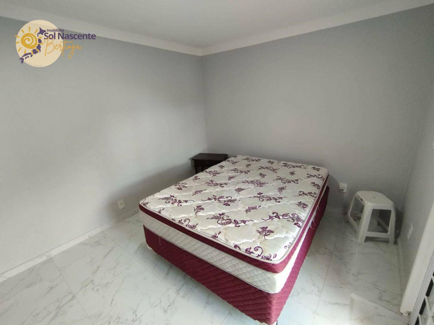 Casa à venda com 4 quartos, 180m² - Foto 28