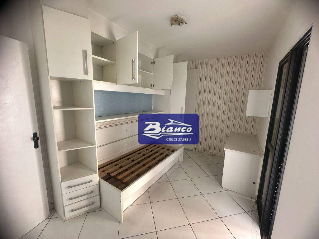 Apartamento à venda com 2 quartos, 65m² - Foto 11