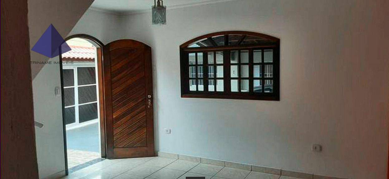 Casa à venda com 6 quartos, 300m² - Foto 1