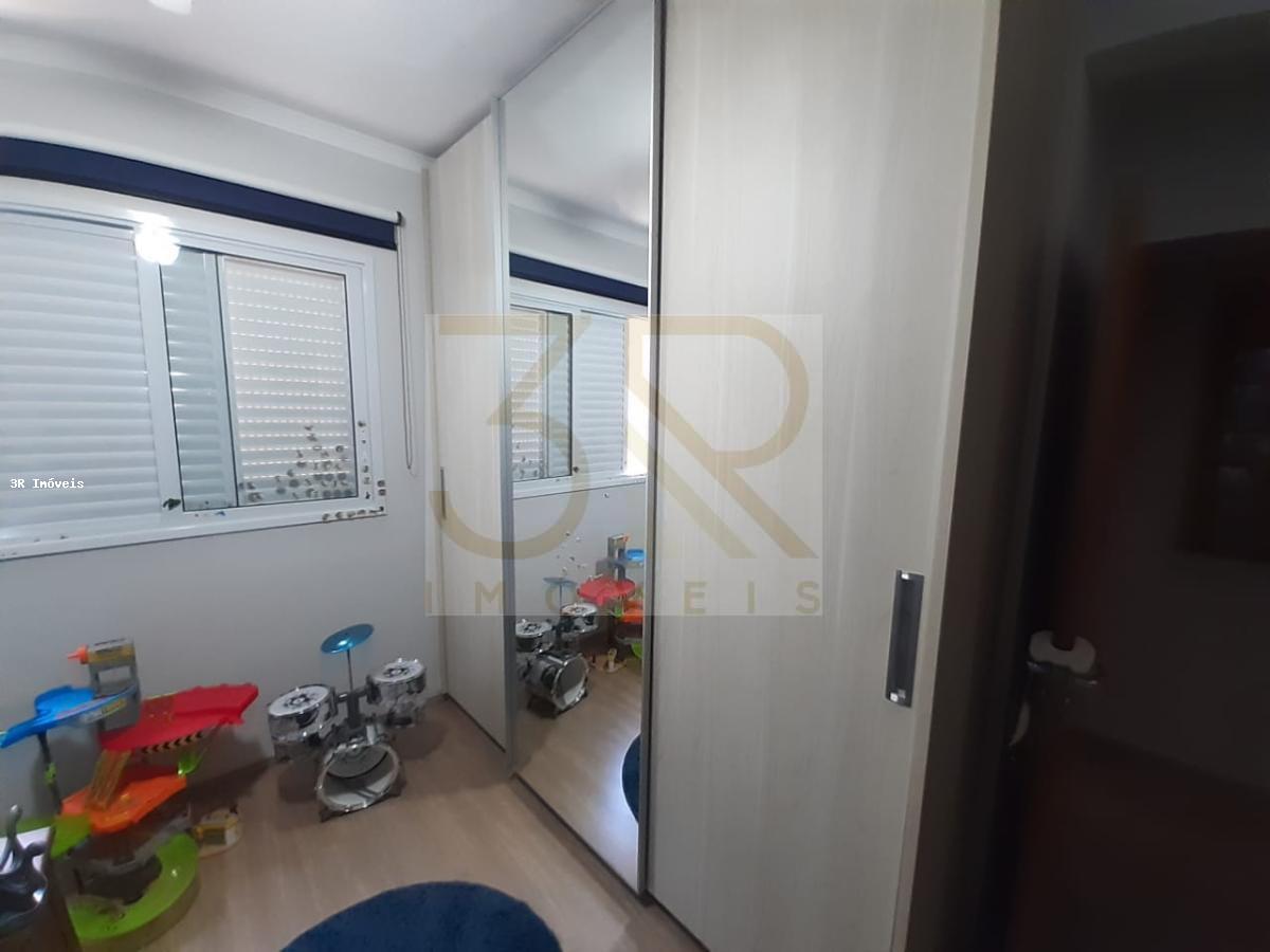 Apartamento à venda com 3 quartos, 110m² - Foto 12