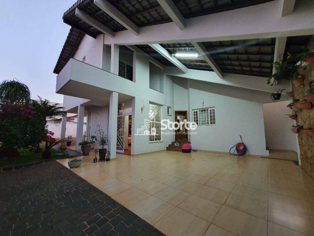 Casa à venda com 4 quartos, 376m² - Foto 23