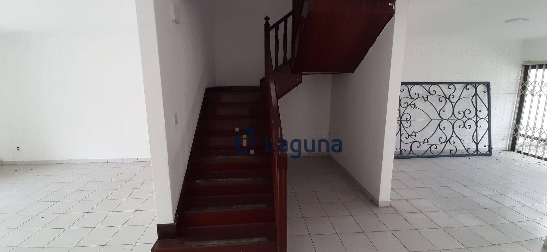 Sobrado à venda com 4 quartos, 331m² - Foto 13