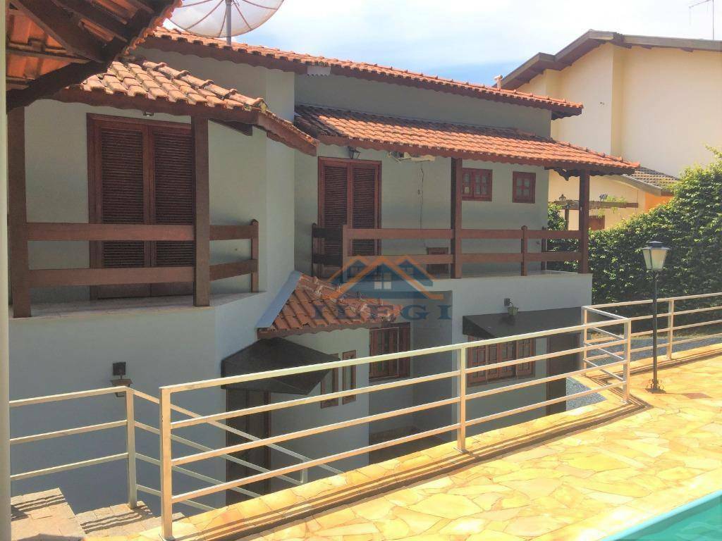 Casa de Condomínio à venda com 4 quartos, 389m² - Foto 3